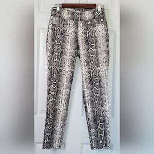 Van Heusen Ankle Pant Snakeskin Print | Size 8 | Slim-Fit Super Stretch
